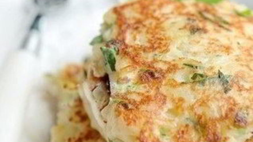 Рецепт картофельные оладьи с сыром