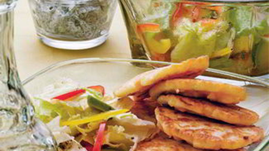 Рецепт кукурузные оладьи с салатом