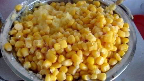 кукурузные оладьи с сыром моцарелла