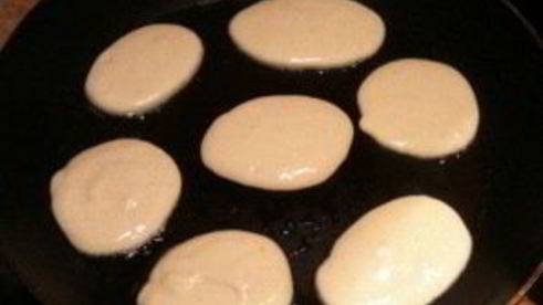 оладушки на кислом молоке