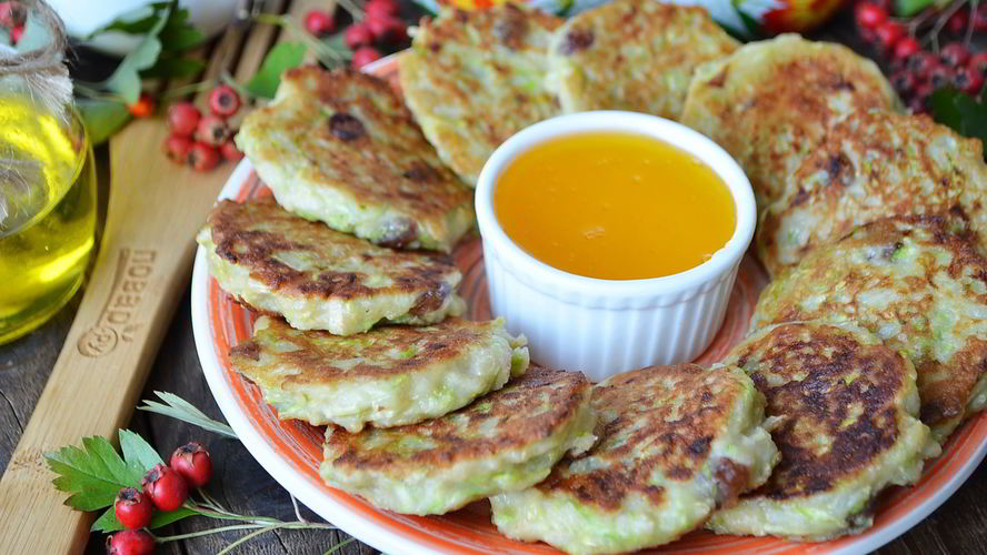 Рецепт оладьи из кабачков и яблок