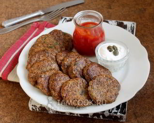 Оладьи из куриной печени с морковью