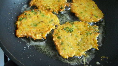 оладьи овощные с соусом карри по-индийски