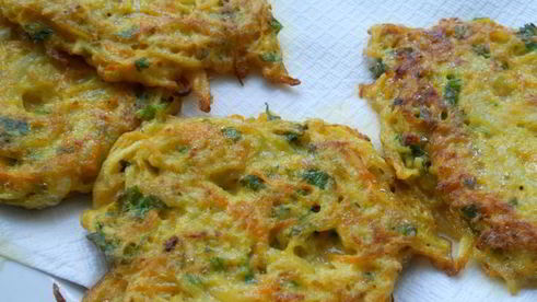 оладьи овощные с соусом карри по-индийски