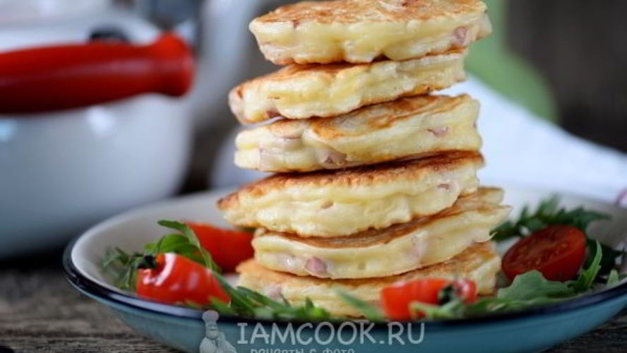 Рецепт оладьи с колбасой и сыром