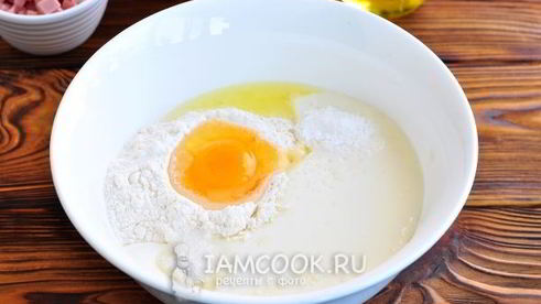 оладьи с колбасой и сыром