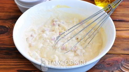 оладьи с колбасой и сыром