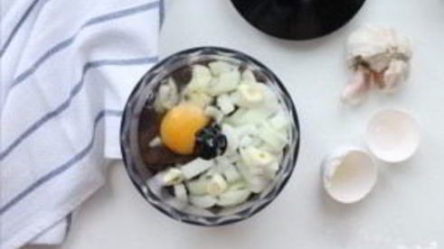 печеночные оладьи с чесноком