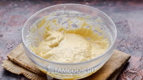 пышные оладьи на горячем кефире