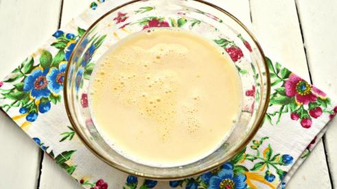 пышные оладьи на молоке с маком