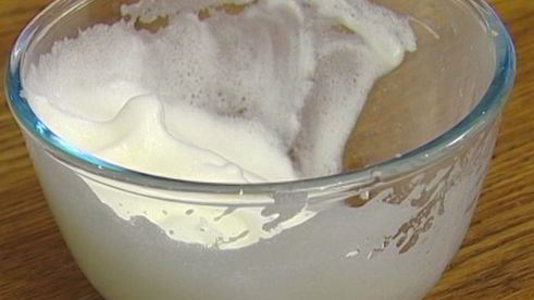 шоколадные оладушки со взбитыми сливками