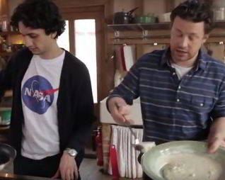 Сырные оладьи