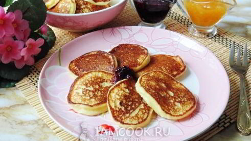 творожные оладьи на молоке