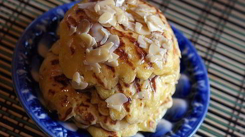 тыквенные оладьи с медовыми орехами