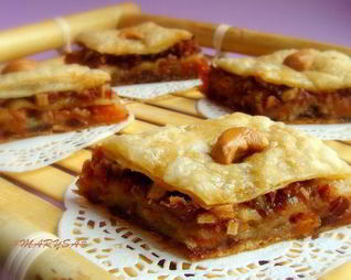 Пахлава с финиками и курагой