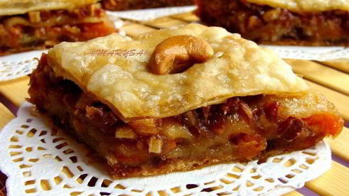 пахлава с финиками и курагой