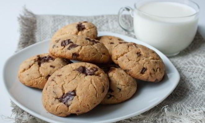 Арахисовое печенье с шоколадной крошкой