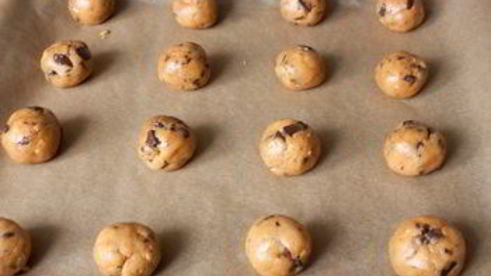 арахисовое печенье с шоколадной крошкой