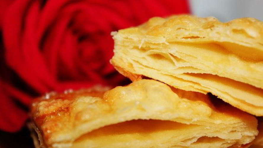 Рецепт картофельного слоеного печенья с сырома