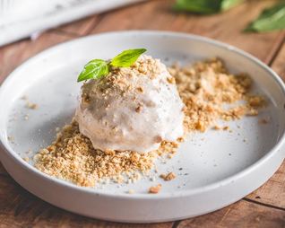 Мороженое Эрл грей с печеньем