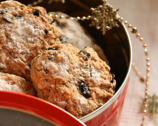 Новогоднее печенье с черносливом