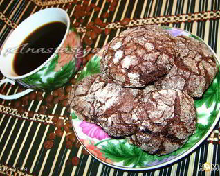 Очень шоколадное печенье с трещинками