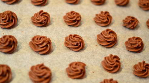 печенье с кремом шоколадный поцелуй