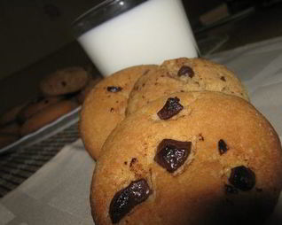 Печенье с кусочками шоколада Cookies with chocolate chips