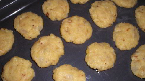 печенье с сыром, горчицей и луком