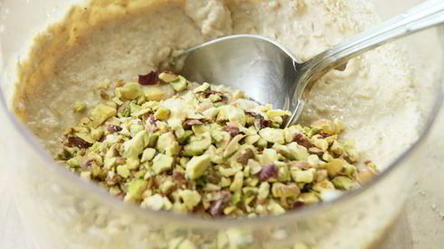 творожно-овсяное печенье с фисташками