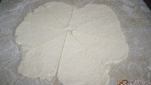 творожные рогалики с ягодным джемом