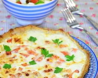 Французский киш с лососем и сыром