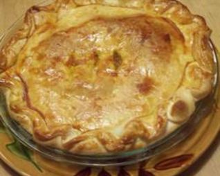 Французский мясной пирог из слоеного теста