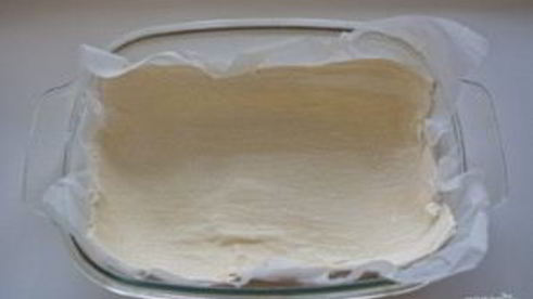 киш с брокколи из слоеного теста