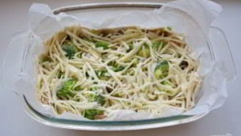 киш с брокколи из слоеного теста