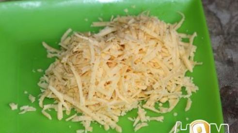 лотарингский пирог с курицей, пореем и беконом