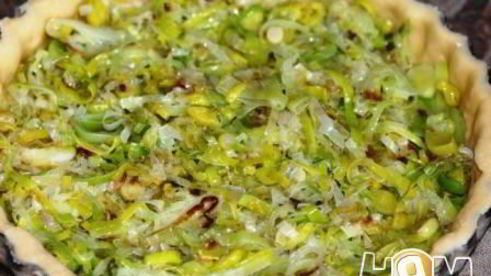 лотарингский пирог с курицей, пореем и беконом