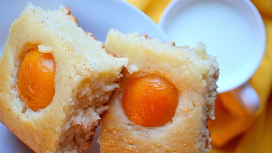 Рецепт манный пирог на простокваше с абрикосами