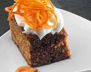 Морковный пирог с кокосовыми сливками