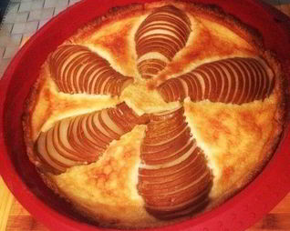 Пирог грушевый со сливками