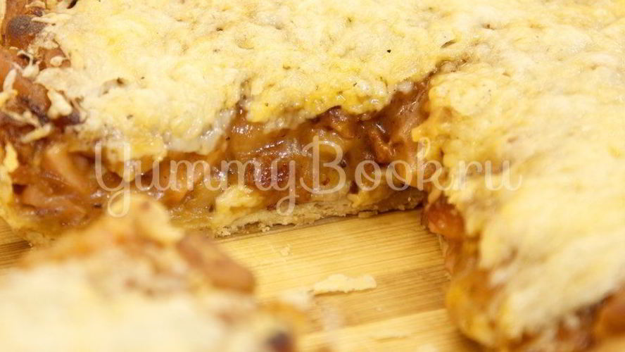 Рецепт пирог с сосисками, беконом и фасолью