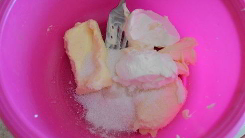 творожно-карамельный пирог с черносливом