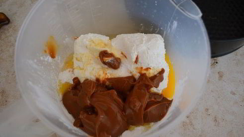 творожно-карамельный пирог с черносливом