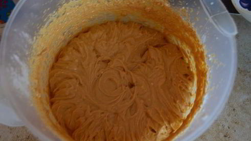 творожно-карамельный пирог с черносливом