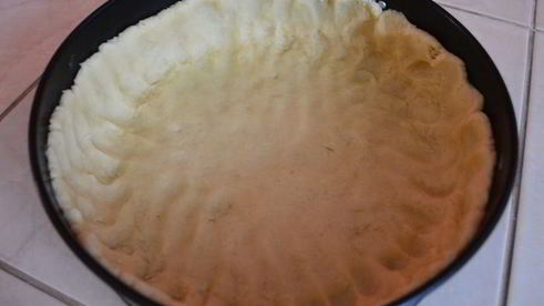 творожно-карамельный пирог с черносливом