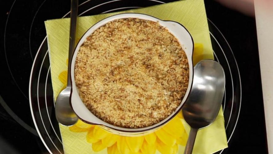 Рецепт утренний яблочный пирог с кокосовой корочкой