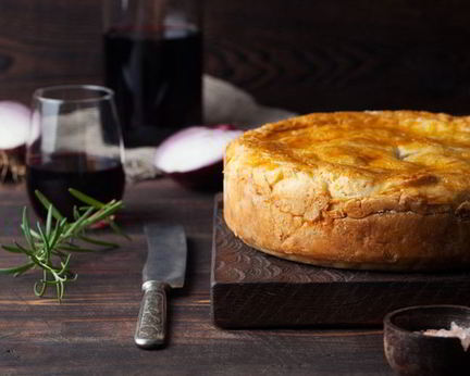 Заливной пирог с мясом и овощами