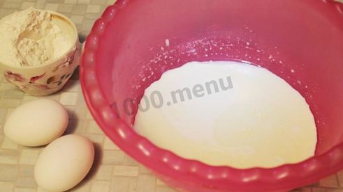 заливной пирог с яйцом и зеленым луком на кефире