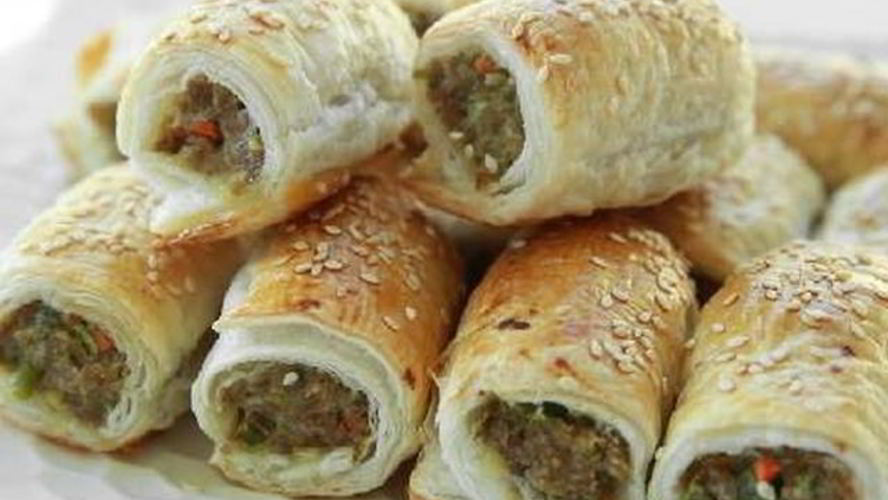 Рецепт ароматные слоеные пирожки с бараниной