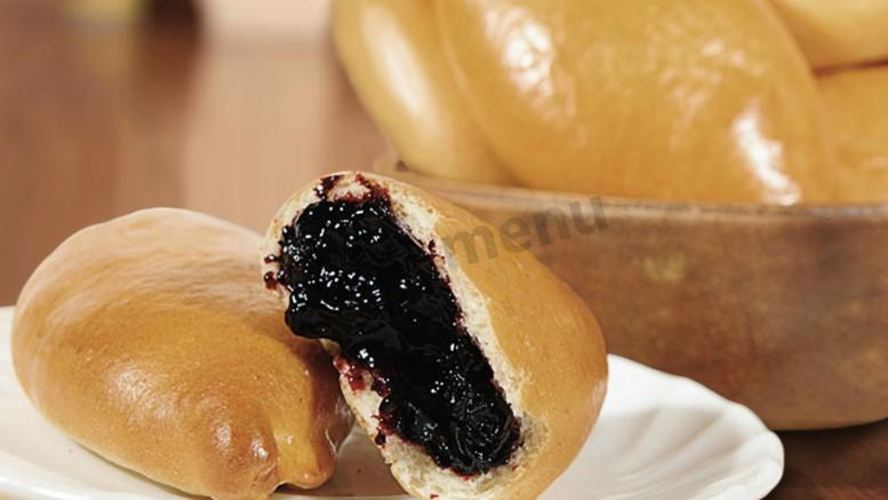 Рецепт дрожжевые пирожки с черникой